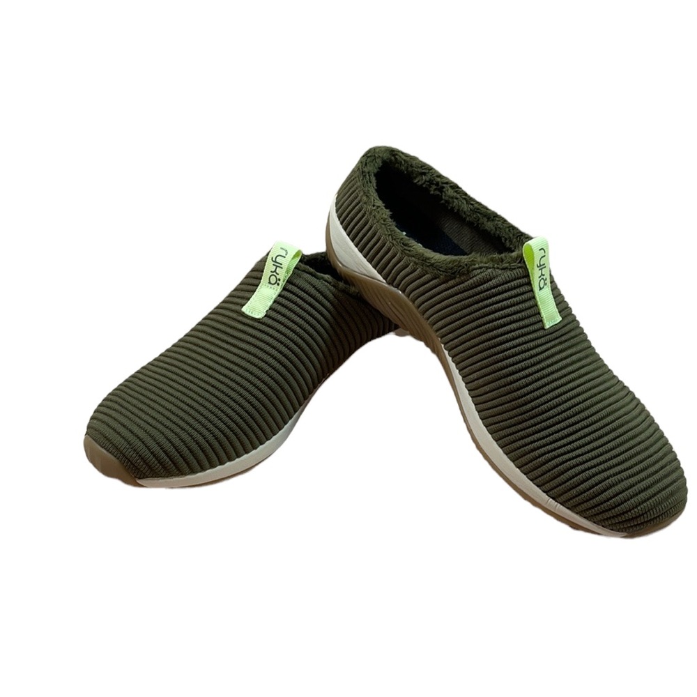 Ryka,Like new,never worn.Moss green, slip ons!